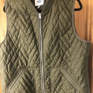 Old Navy Quilted Vest - Get Ready for Fall!